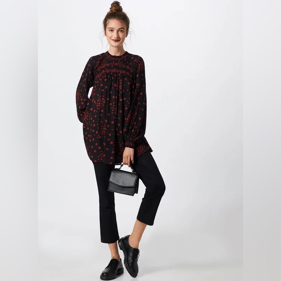 Free People Flowers in her hair tunic - Picture 2 of 10